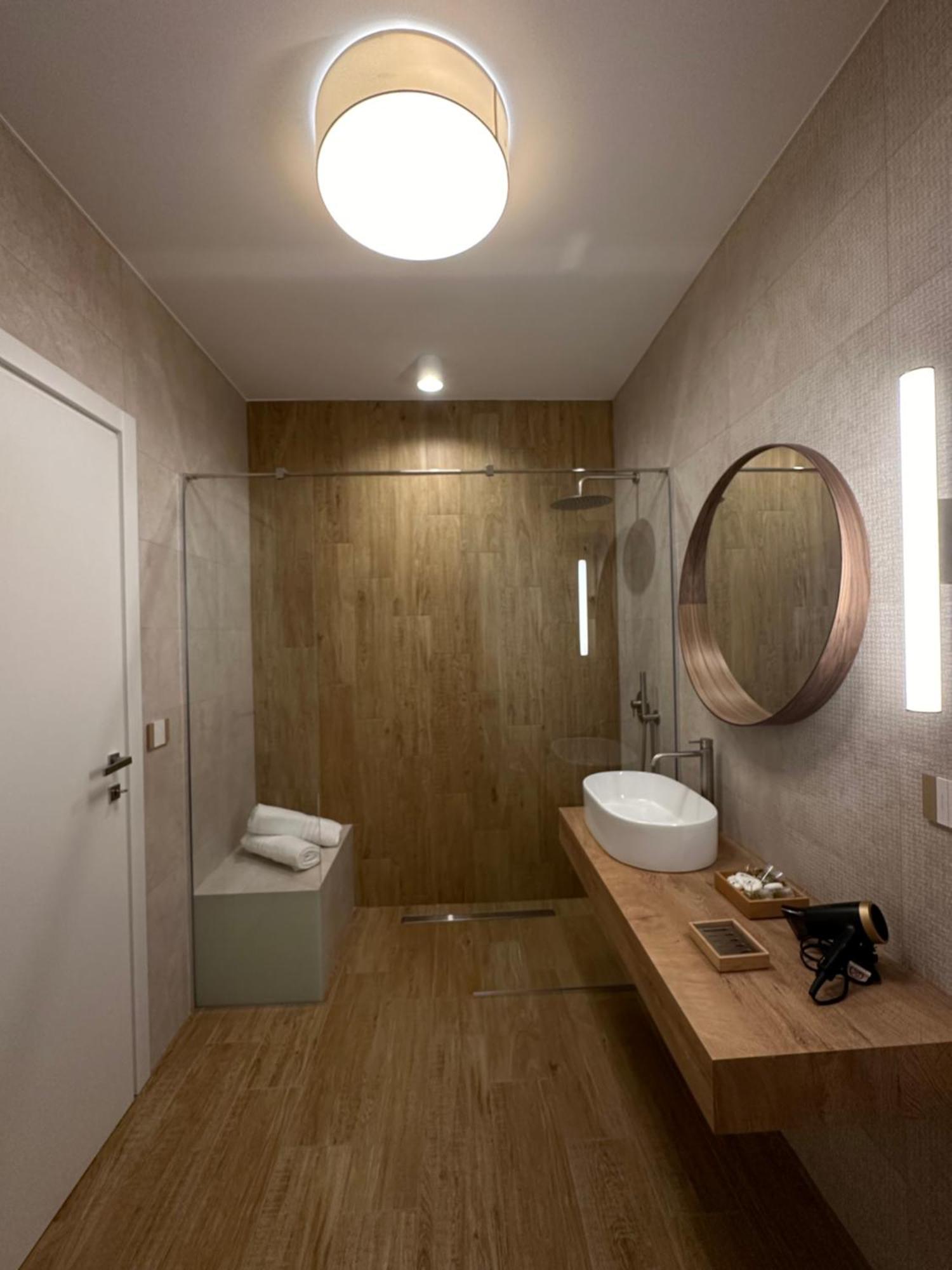Dimora Del Ragno Hotel Tivoli Bagian luar foto
